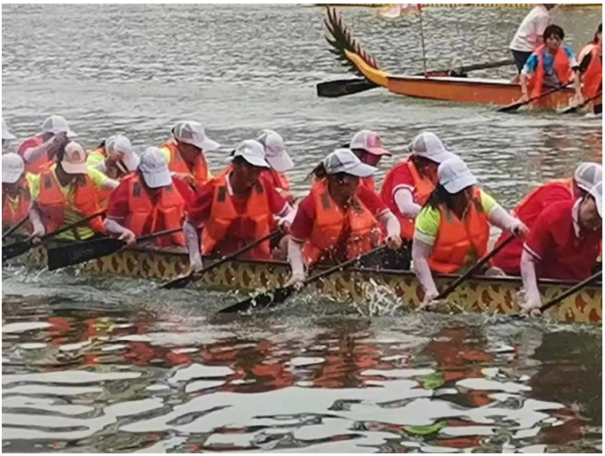 霸氣！廣西桂林華喆仿石漆女子龍舟隊勇創(chuàng)佳績！